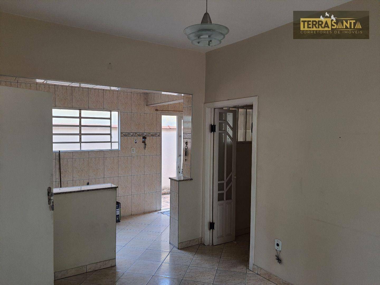 Casa à venda com 3 quartos, 250m² - Foto 3