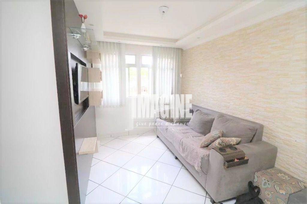 Apartamento à venda com 3 quartos, 67m² - Foto 1