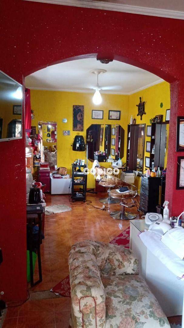 Sobrado à venda com 3 quartos, 400m² - Foto 1