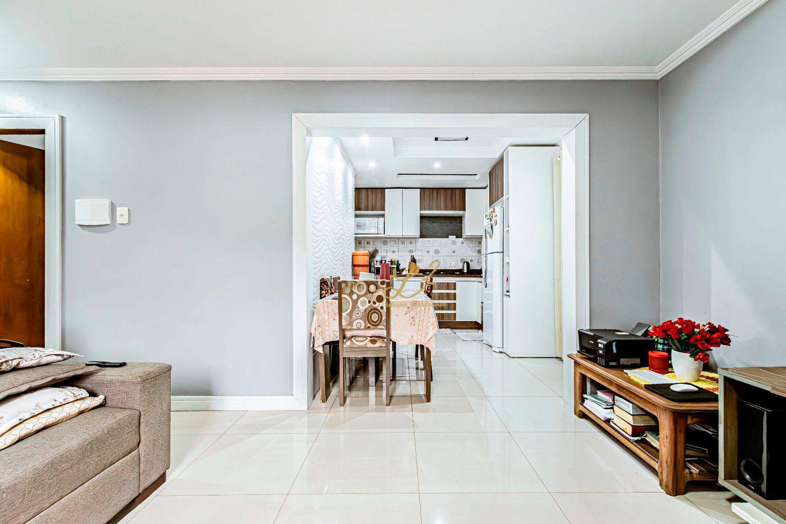 Casa à venda com 3 quartos, 108m² - Foto 8