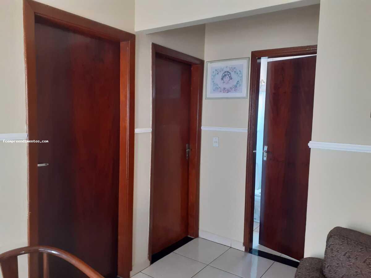 Casa à venda com 3 quartos, 250m² - Foto 17