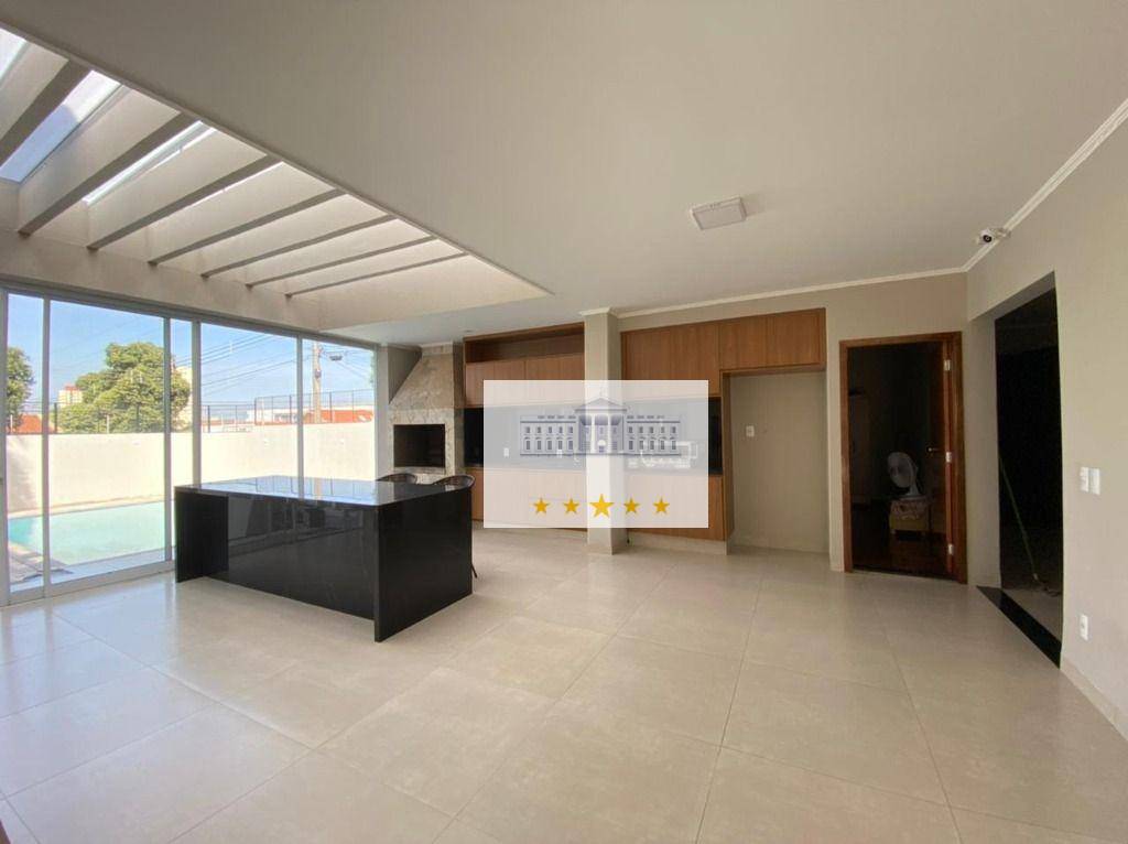 Sobrado à venda com 7 quartos, 491m² - Foto 1