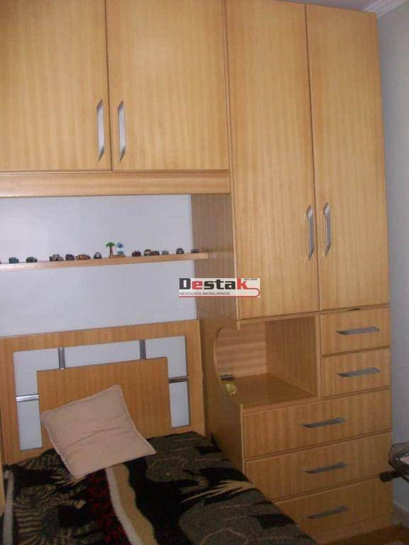 Apartamento à venda com 3 quartos, 80m² - Foto 17