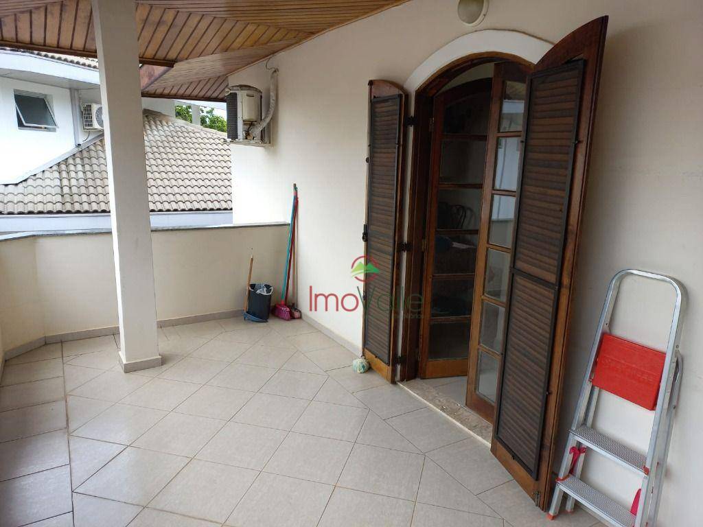 Sobrado à venda com 3 quartos, 283m² - Foto 40