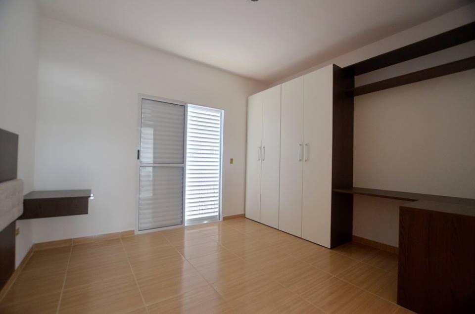 Casa à venda com 3 quartos, 96m² - Foto 13