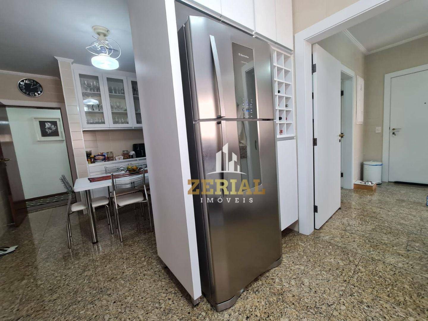 Apartamento à venda com 4 quartos, 226m² - Foto 11