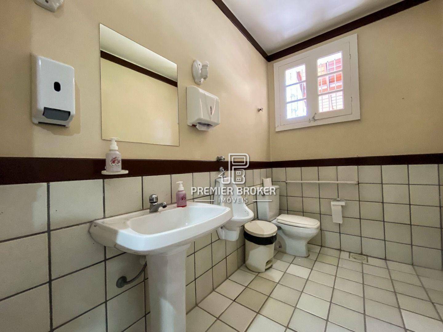 Casa de Condomínio à venda com 5 quartos, 193m² - Foto 55