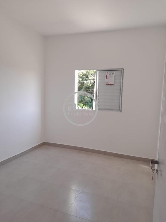 Casa à venda com 2 quartos, 54m² - Foto 3