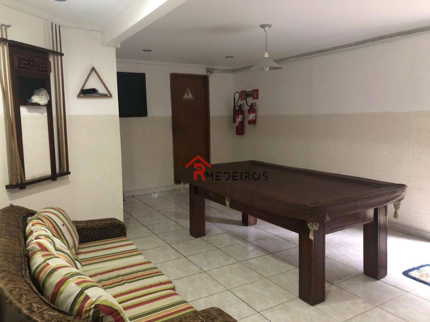 Apartamento à venda com 2 quartos, 90m² - Foto 35