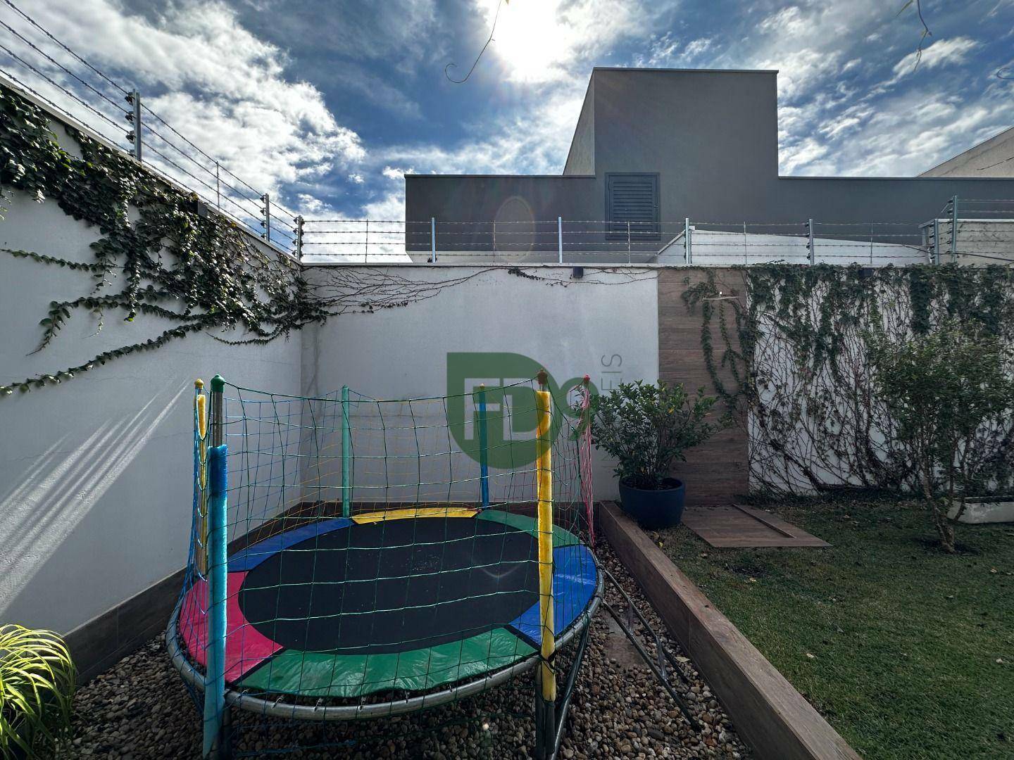 Casa à venda com 3 quartos, 148m² - Foto 5