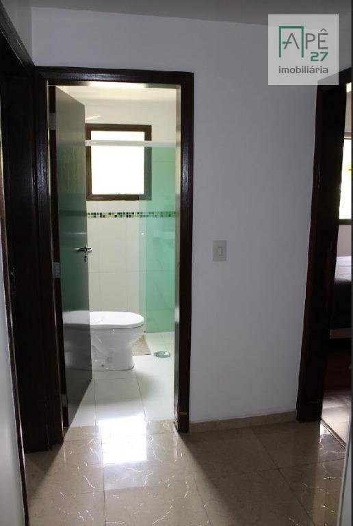 Apartamento à venda com 4 quartos, 192m² - Foto 12