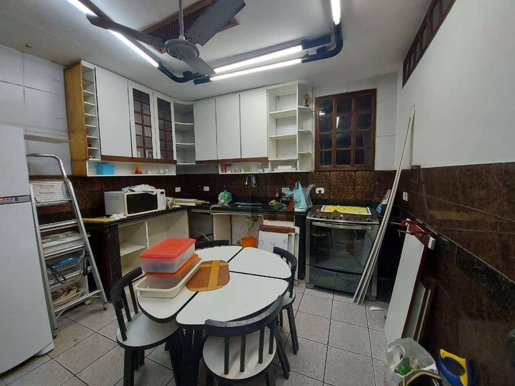 Apartamento à venda com 3 quartos, 115m² - Foto 1