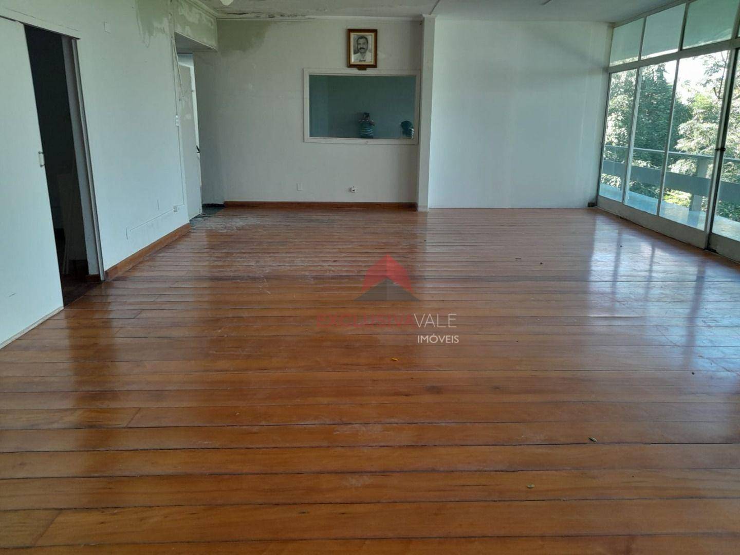 Casa à venda com 4 quartos, 585m² - Foto 5