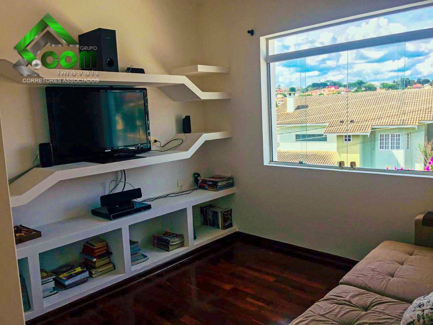 Casa à venda com 3 quartos, 404m² - Foto 8