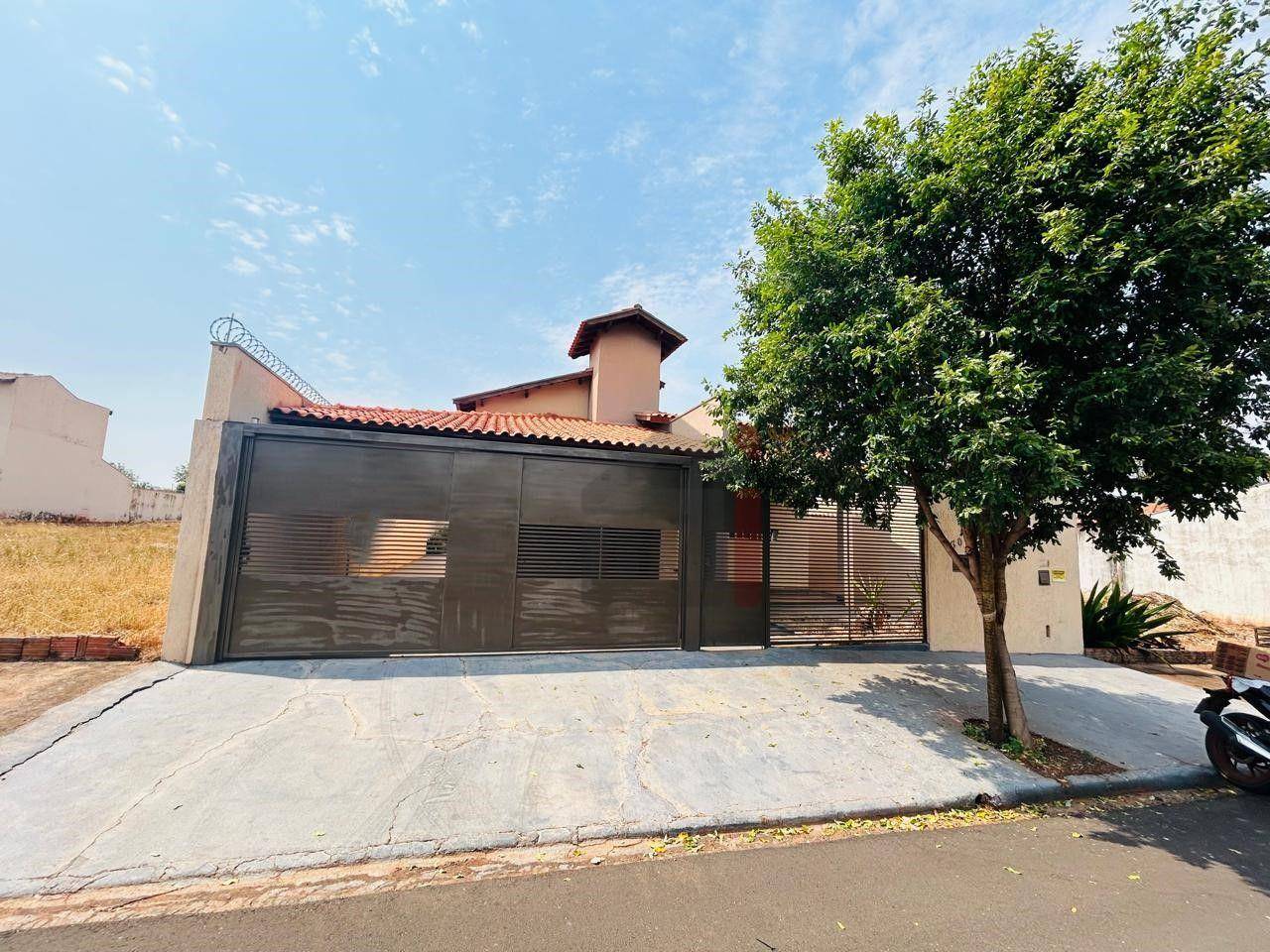 Casa, 3 quartos, 232 m² - Foto 1