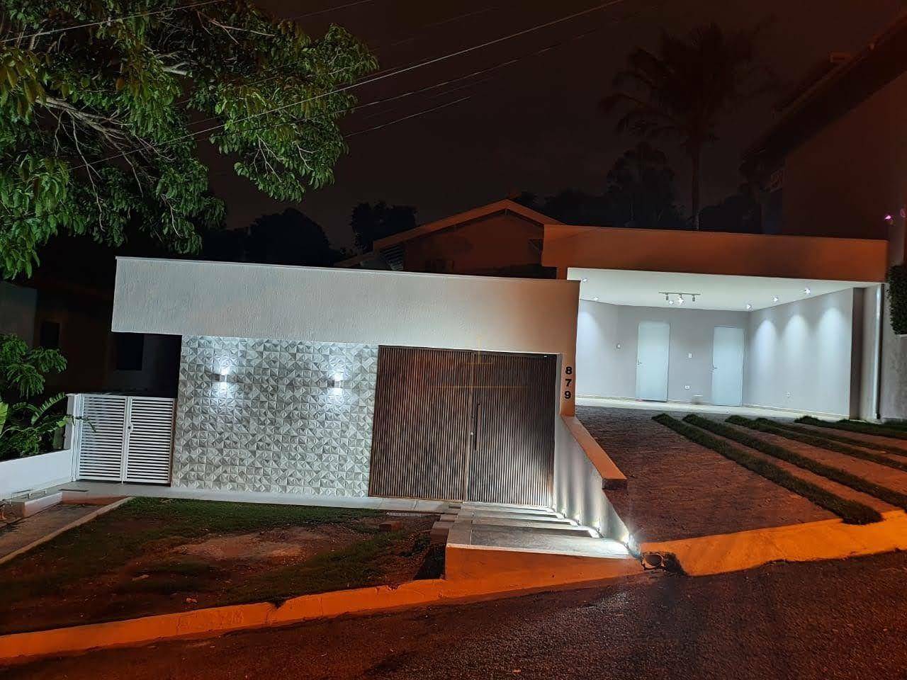 Casa de Condomínio à venda e aluguel com 3 quartos, 306m² - Foto 1