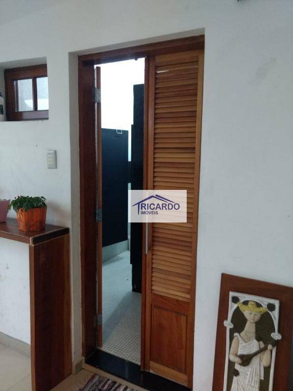 Sobrado à venda com 3 quartos, 350m² - Foto 38