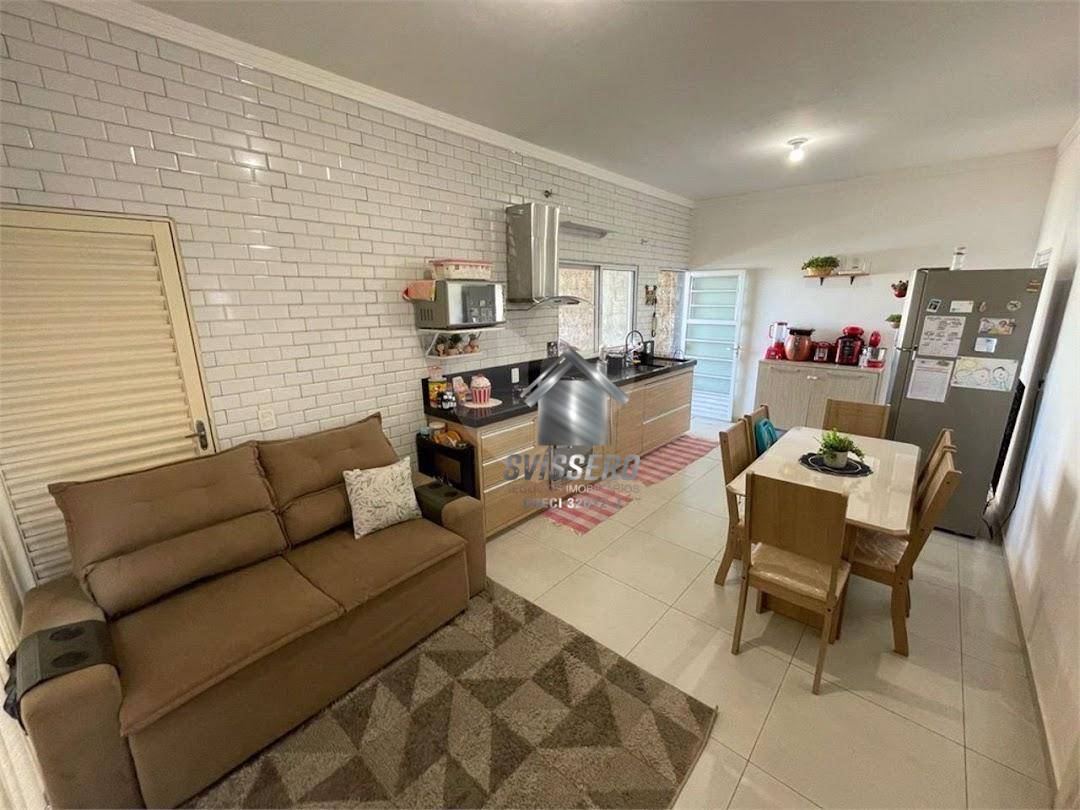 Casa, 2 quartos, 70 m² - Foto 2