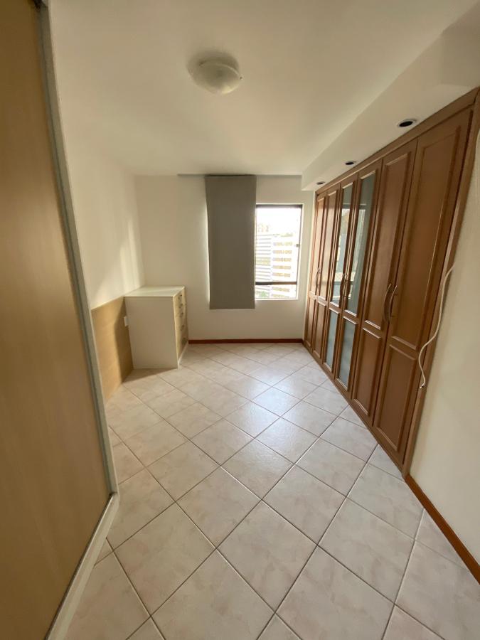 Apartamento à venda com 4 quartos, 106m² - Foto 9