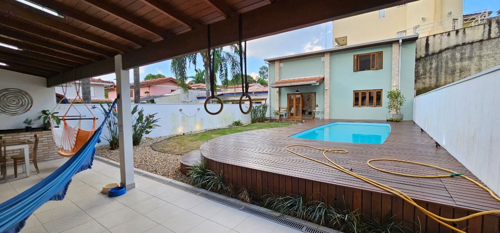 Casa de Condomínio à venda com 4 quartos, 320m² - Foto 28