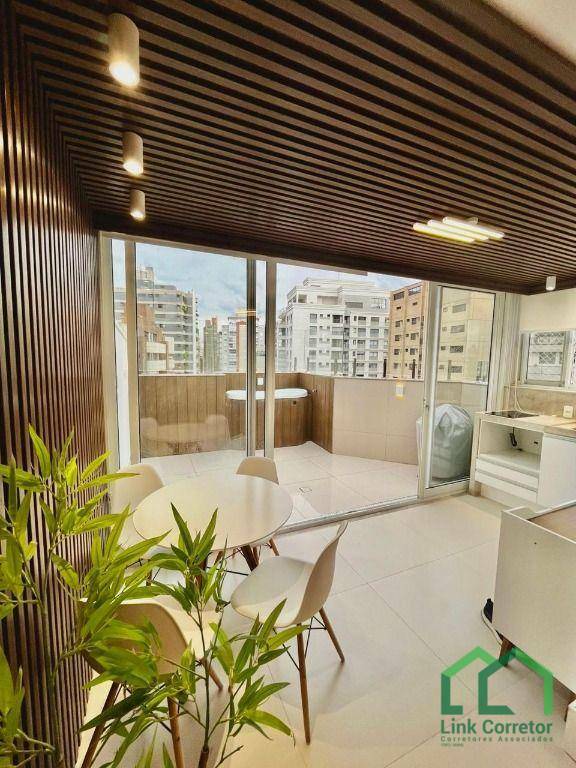 Apartamento para alugar com 2 quartos, 110m² - Foto 7