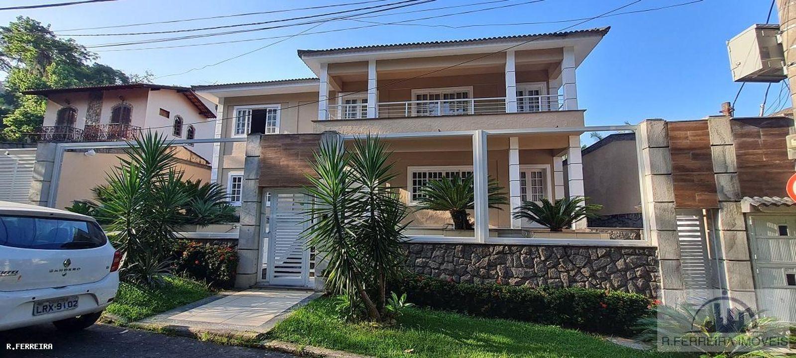 Casa de Condomínio à venda com 4 quartos, 420m² - Foto 1