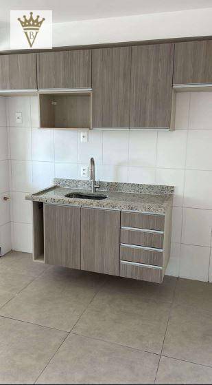 Apartamento à venda com 3 quartos, 66m² - Foto 2