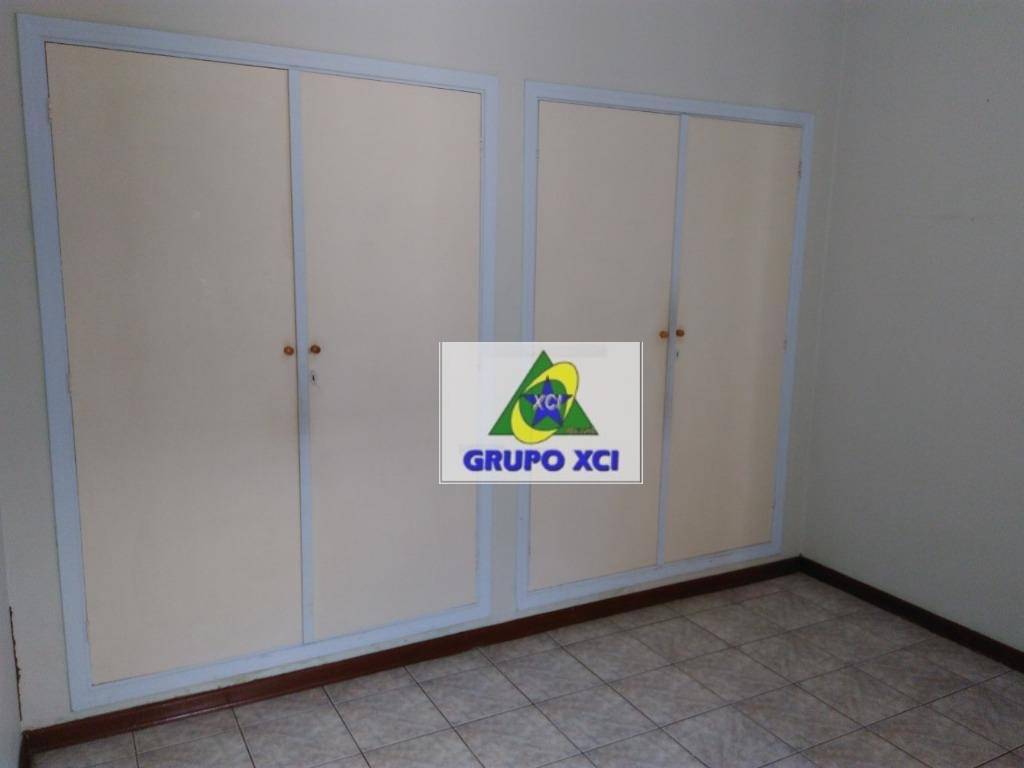 Casa à venda com 3 quartos, 172m² - Foto 29