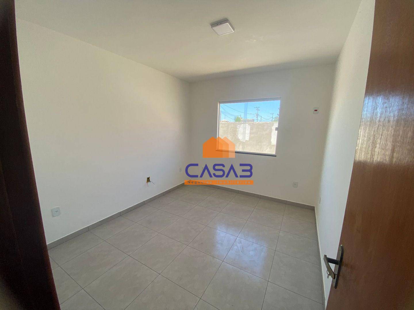 Casa à venda com 3 quartos, 98m² - Foto 7