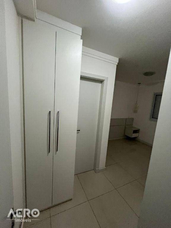 Apartamento à venda com 3 quartos, 86m² - Foto 12