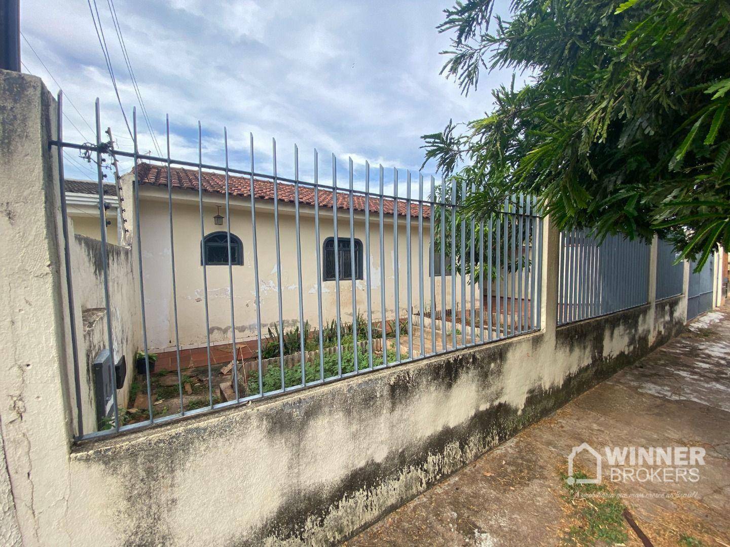 Casa à venda com 2 quartos, 130m² - Foto 3