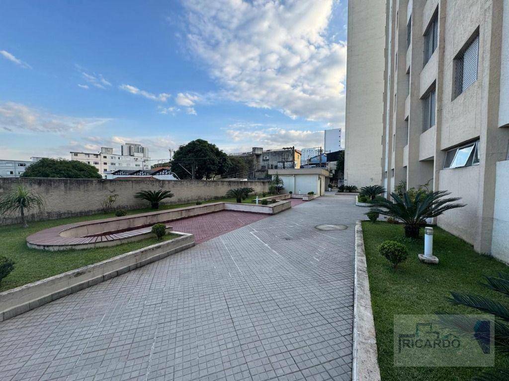 Apartamento para alugar com 3 quartos, 90m² - Foto 42