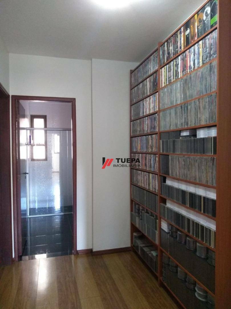 Apartamento à venda com 3 quartos, 135m² - Foto 24