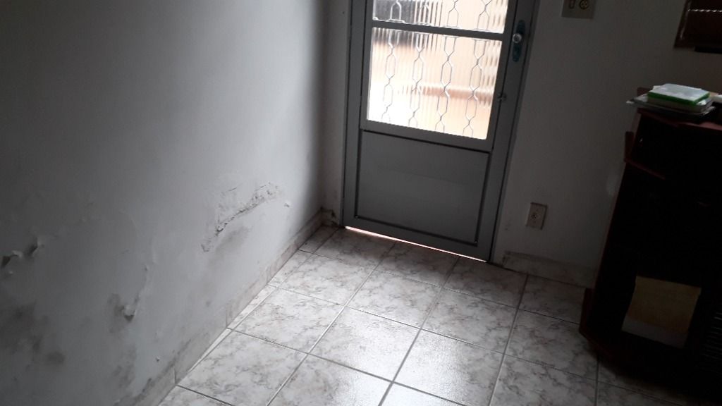 Casa à venda com 3 quartos, 200m² - Foto 13