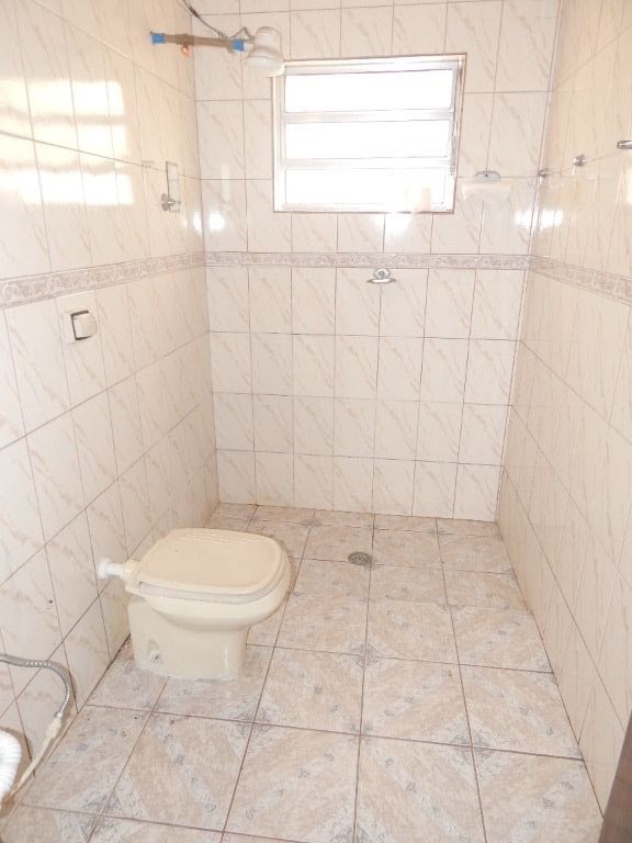 Casa à venda com 2 quartos, 80m² - Foto 12