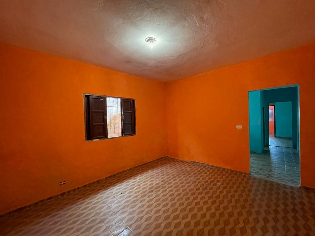 Casa à venda com 2 quartos, 90m² - Foto 14