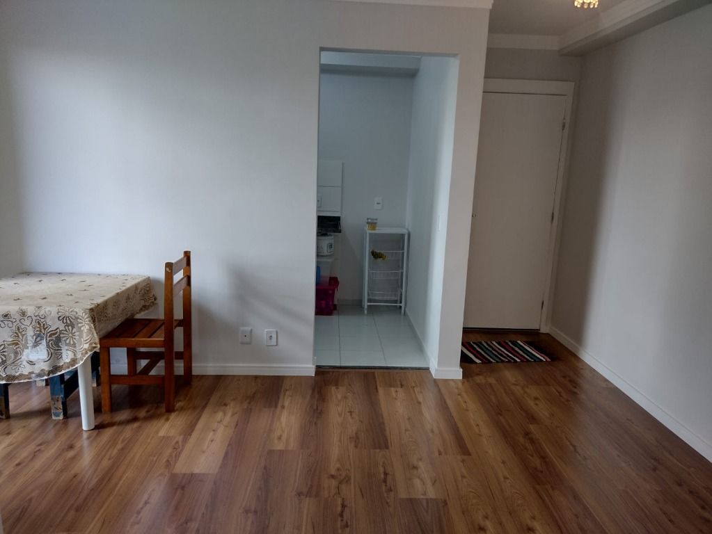 Apartamento à venda com 2 quartos, 55m² - Foto 3