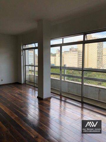 Apartamento à venda com 4 quartos, 230m² - Foto 7