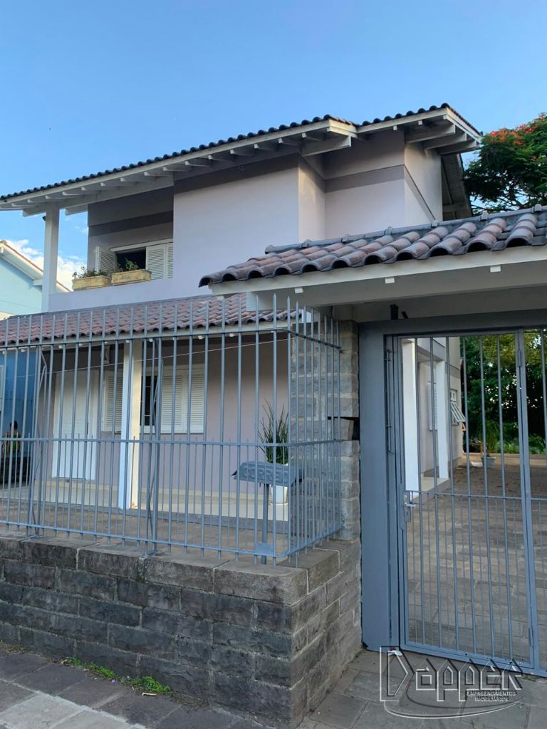 Casa à venda com 3 quartos, 720m² - Foto 1