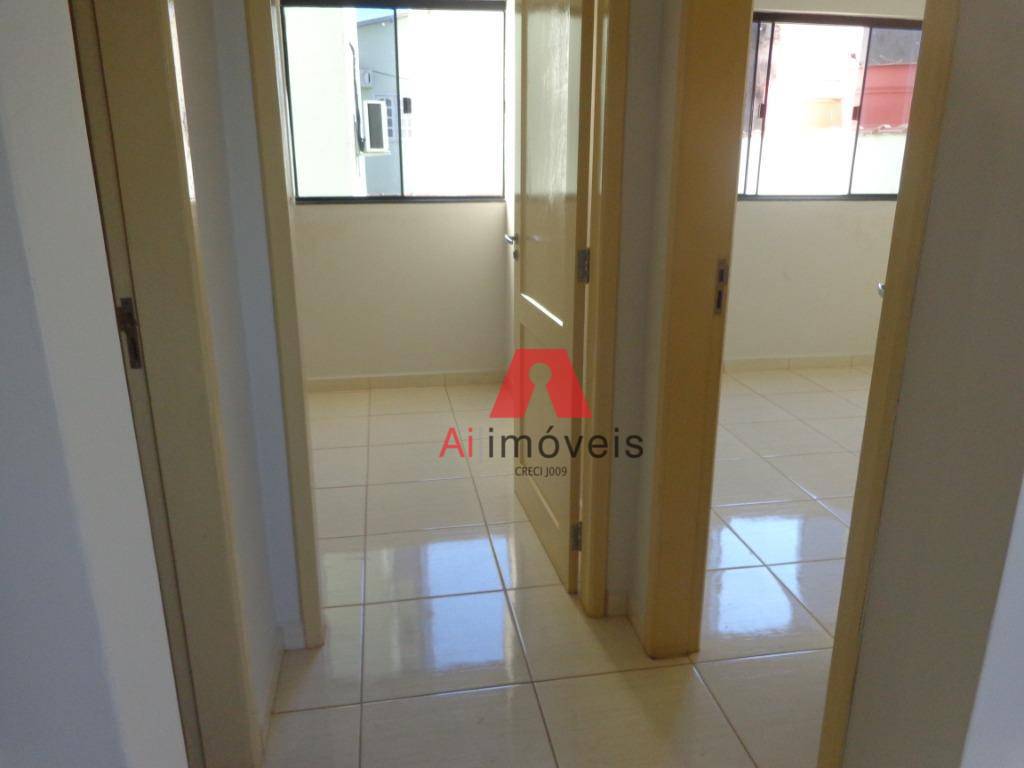 Apartamento para alugar com 2 quartos, 70m² - Foto 5