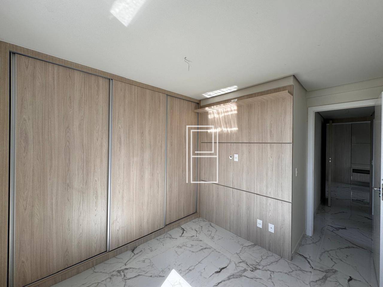 Apartamento à venda com 2 quartos, 107m² - Foto 7