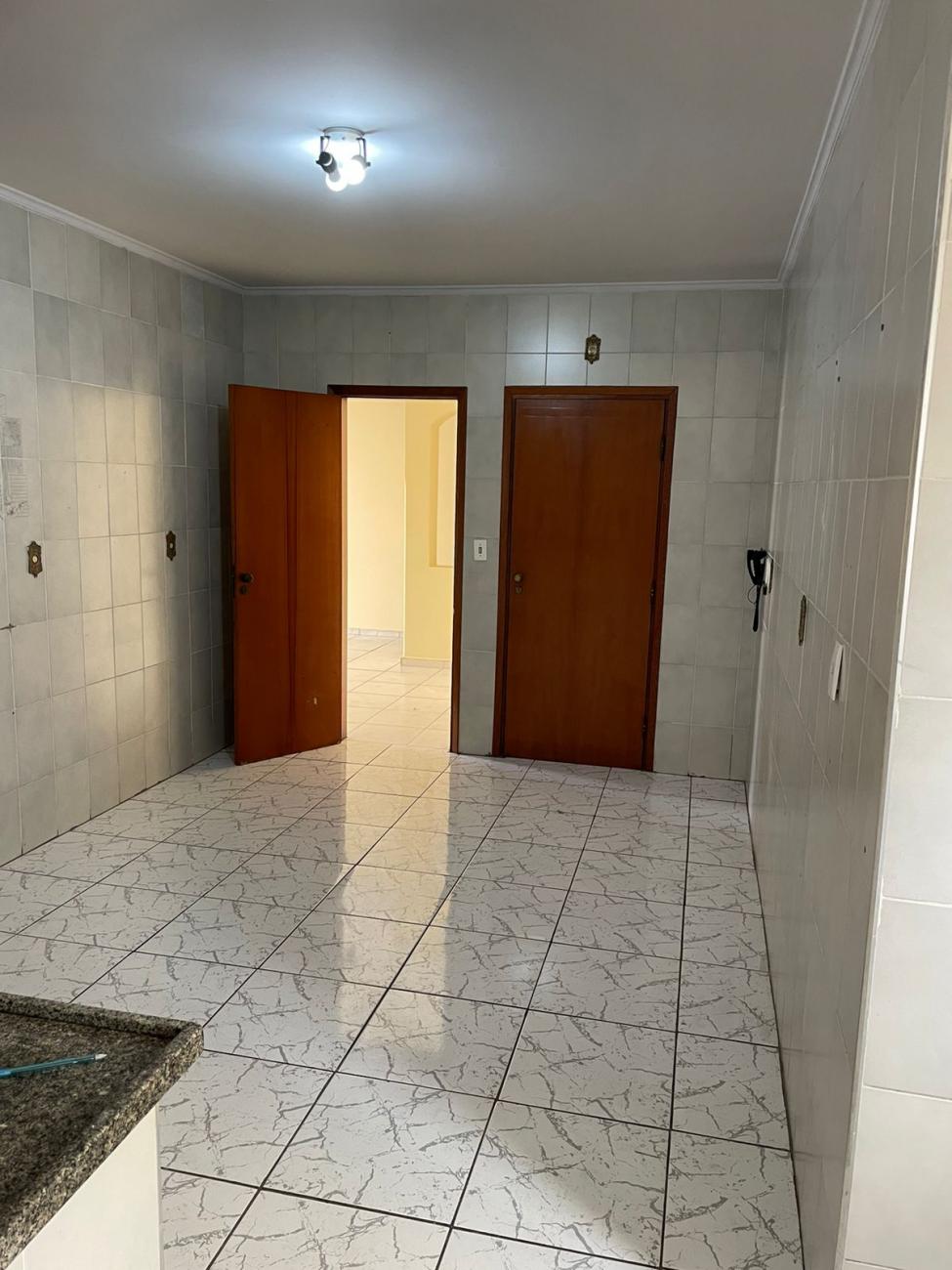 Apartamento para alugar com 3 quartos, 120m² - Foto 4