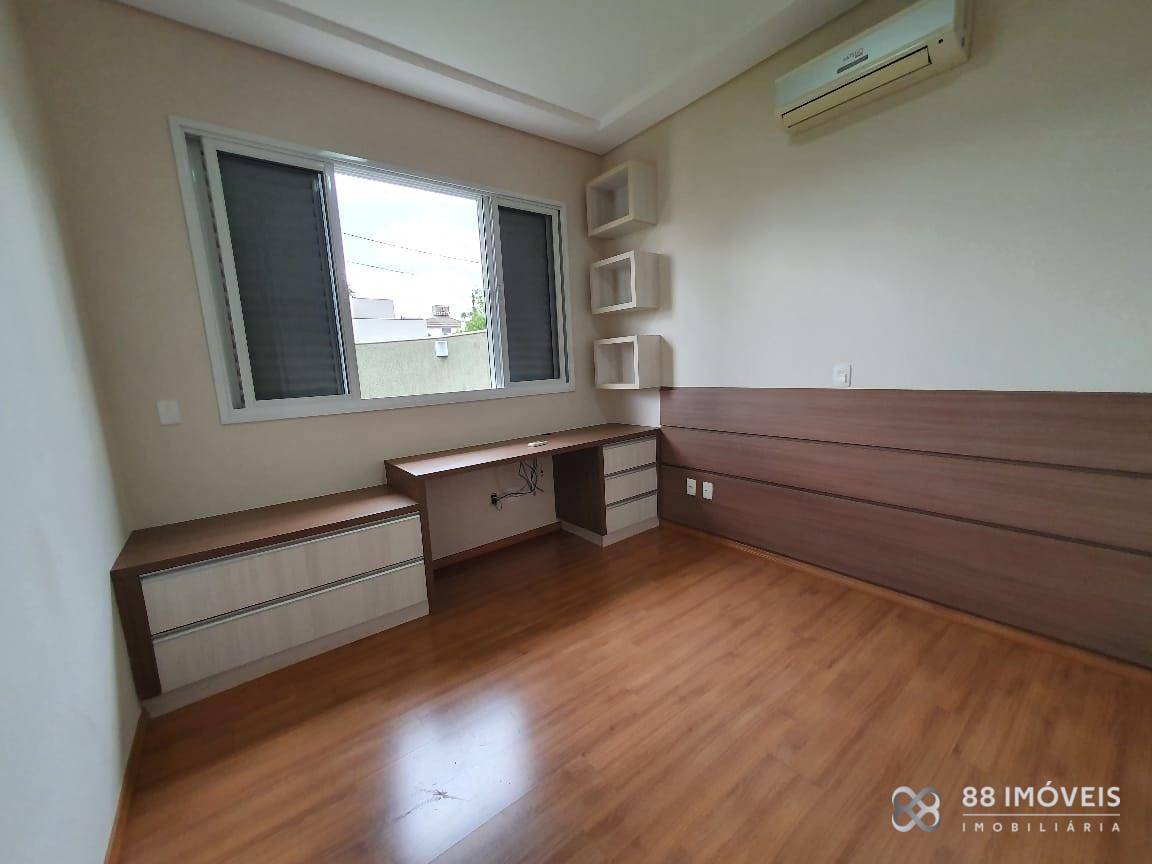 Casa de Condomínio à venda com 3 quartos, 212m² - Foto 16