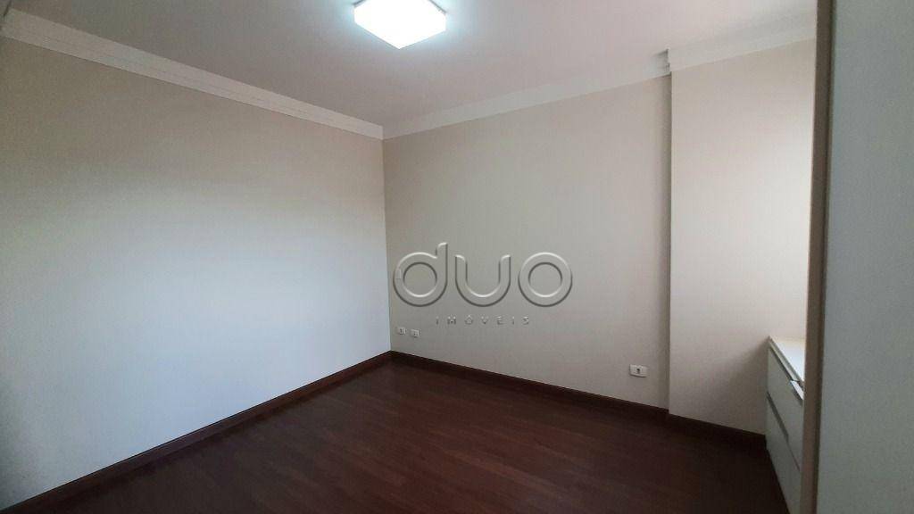 Apartamento para alugar com 3 quartos, 140m² - Foto 20