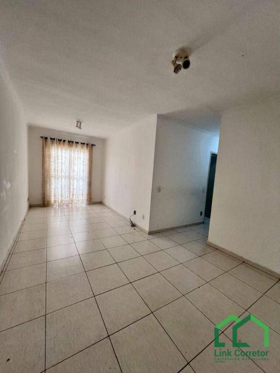 Apartamento à venda e aluguel com 3 quartos, 80m² - Foto 5