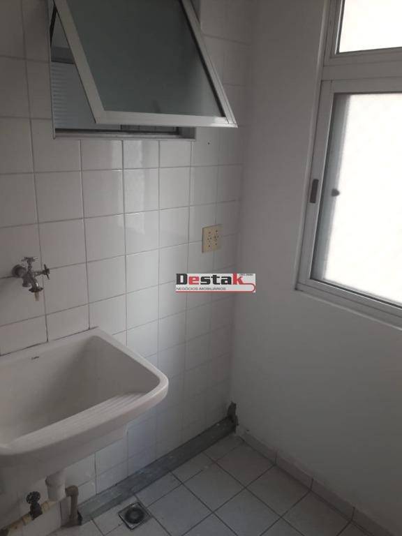 Apartamento à venda com 3 quartos, 67m² - Foto 9