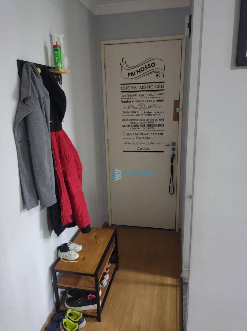 Apartamento à venda com 2 quartos, 43m² - Foto 13