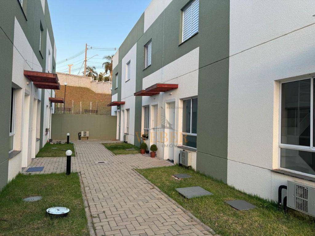 Casa à venda com 2 quartos, 50m² - Foto 1