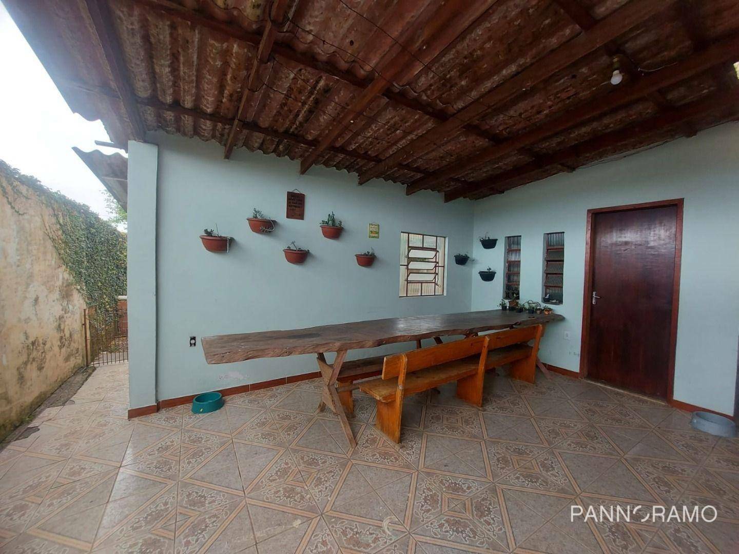 Casa à venda com 4 quartos, 200m² - Foto 4