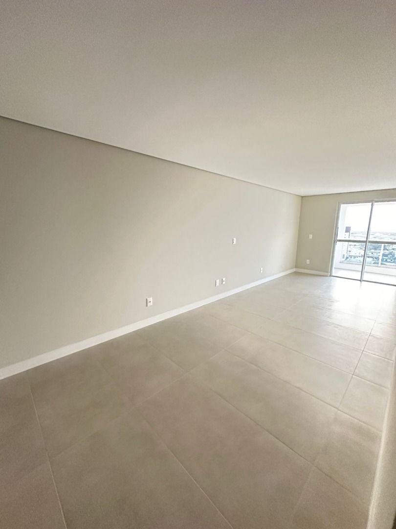 Apartamento à venda com 3 quartos, 86m² - Foto 5